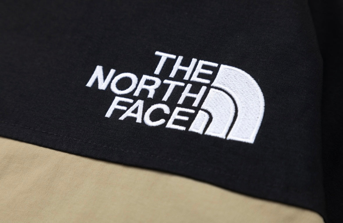 The North Face Jacket Long Zipper (Black/Khkai)