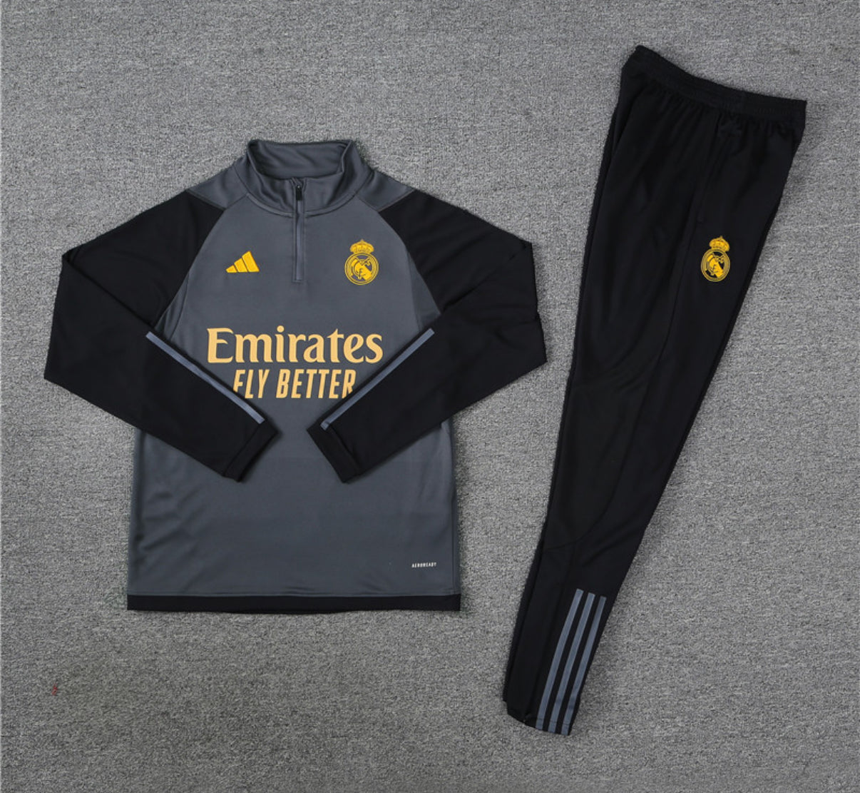 Real Madrid Winter Tracksuit Set ( Gray/Black )