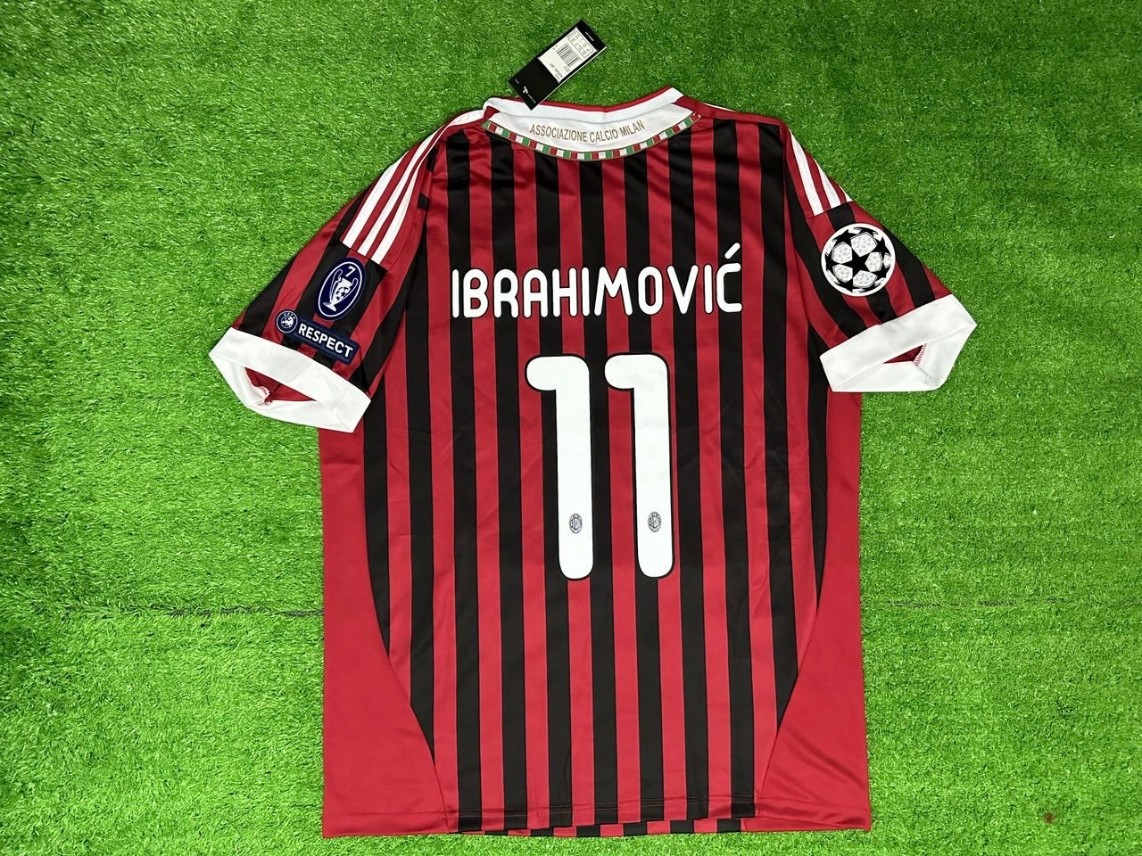 AC Milan Retro Jersey 2011/12